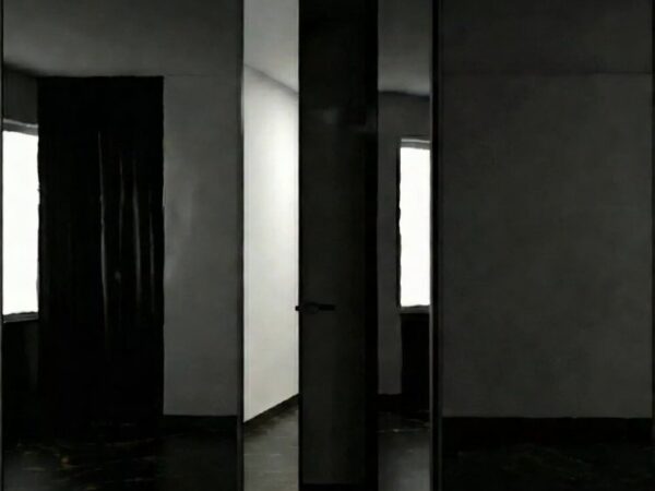 Двері прихованого монтажу Axiomadoors – Скло чорне ШНx2300, профіль Чорний, відкривання Від себе